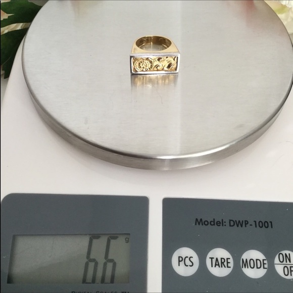 14k UNIQUE FLOWER RING - Picture 2 of 8